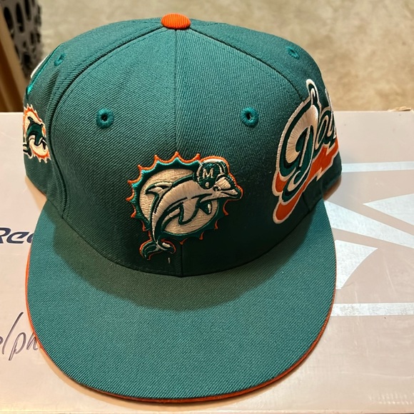 Reebok size 7 1/2 cap - Picture 1 of 5